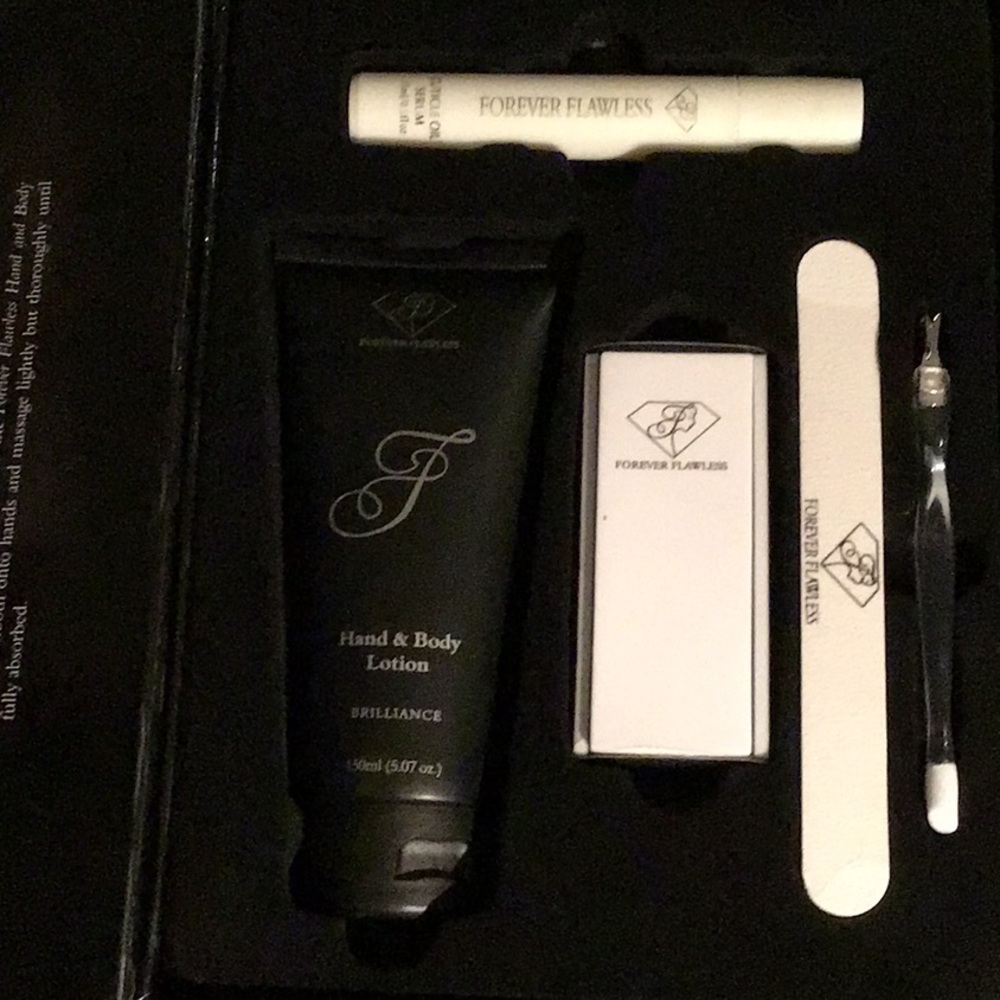 Deluxe Manicure Kit